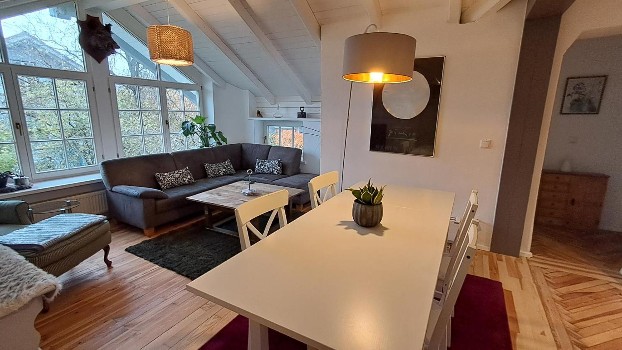 Tolle In Apartment